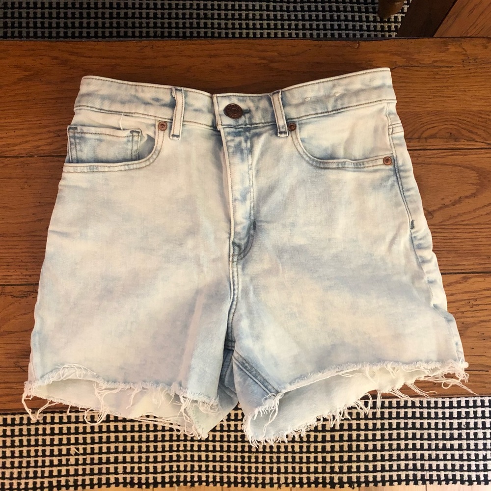 Express high waisted jean short - size 4
